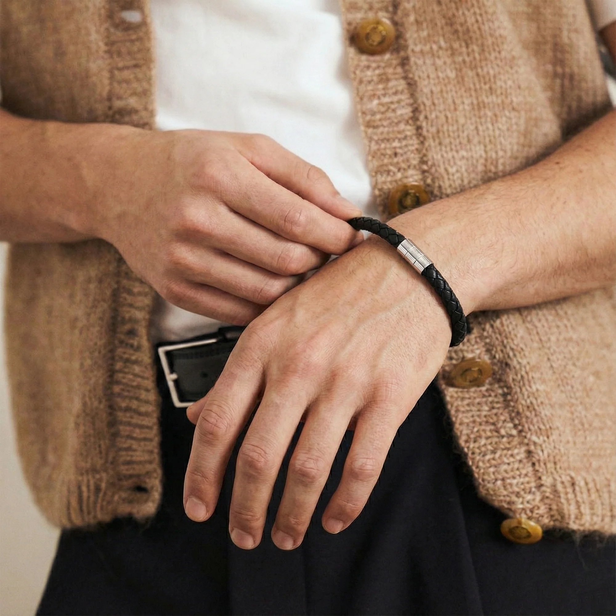 Carlton London | Men Knox Leather Bracelet - CLJW-40