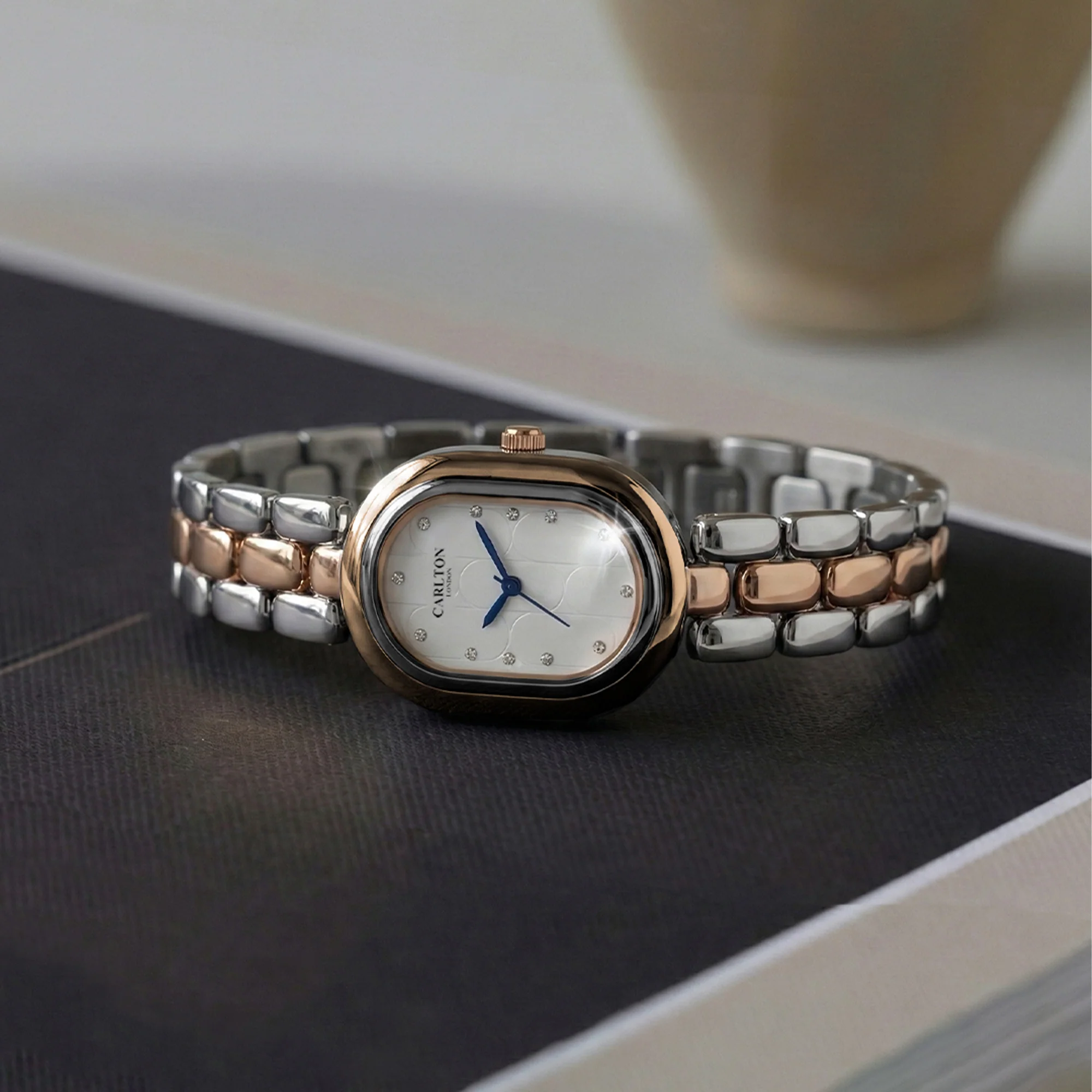 Carlton London Women Cecil White Analog Watch CL-CEC-WHT - Image 2