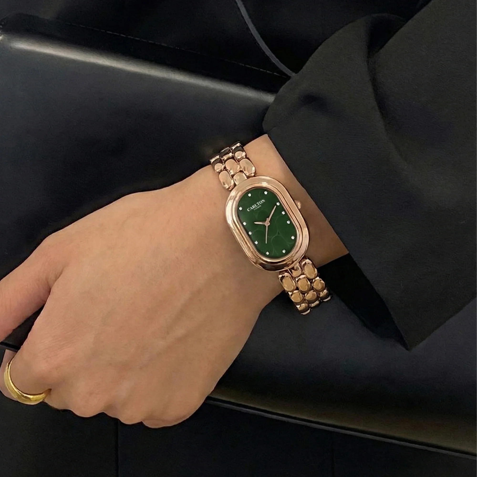 Carlton London Women Cecil Green Analog Watch CL-CEC-GRN