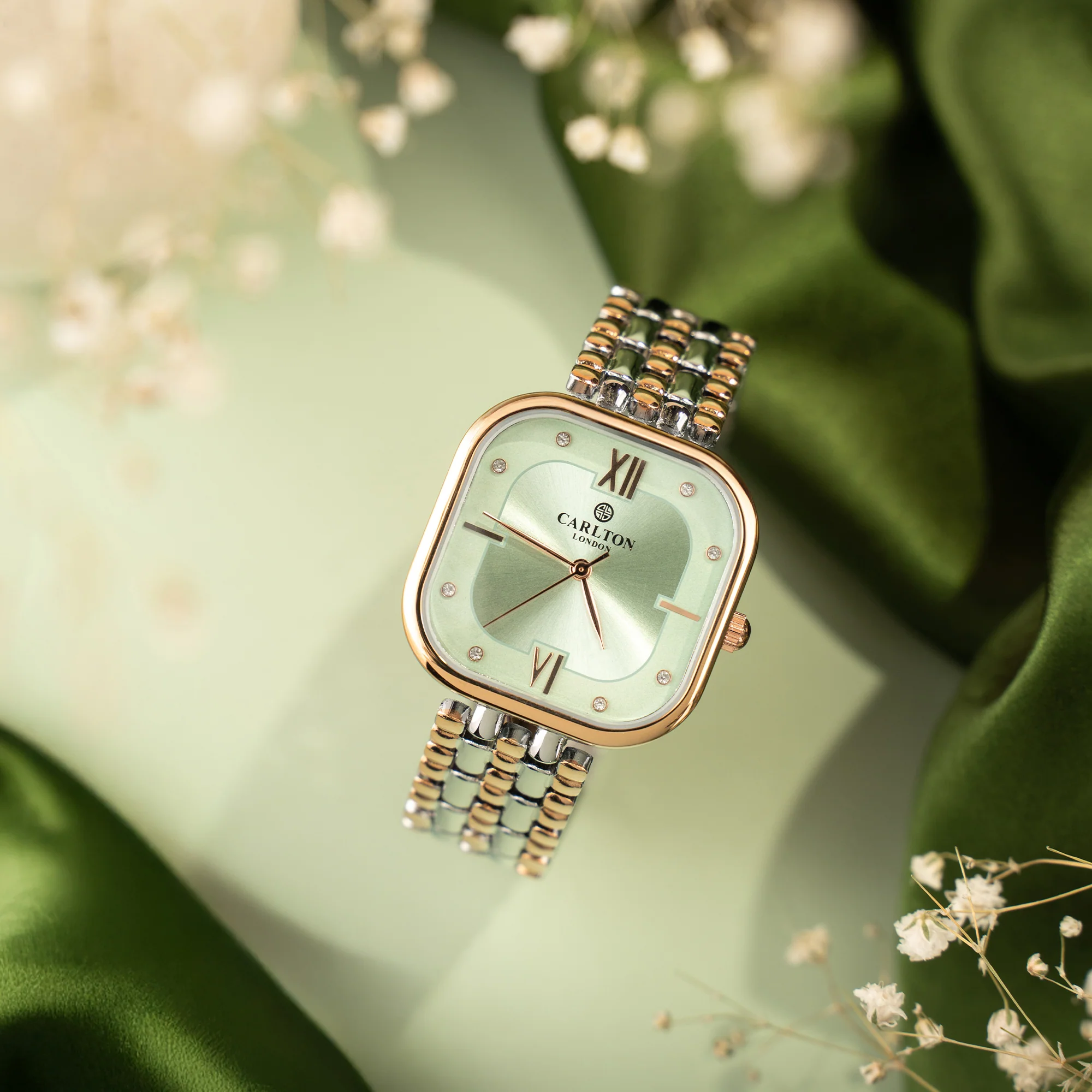 Chelsea: Women Mint Green Dial Stainless Steel Analog Watch - CLSSCLGRN