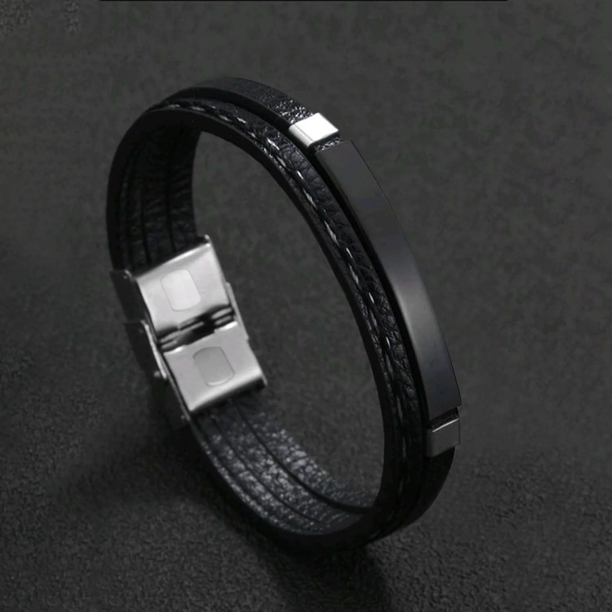 Carlton London | The Nomad Leather Men's Bracelet - CLJW-37