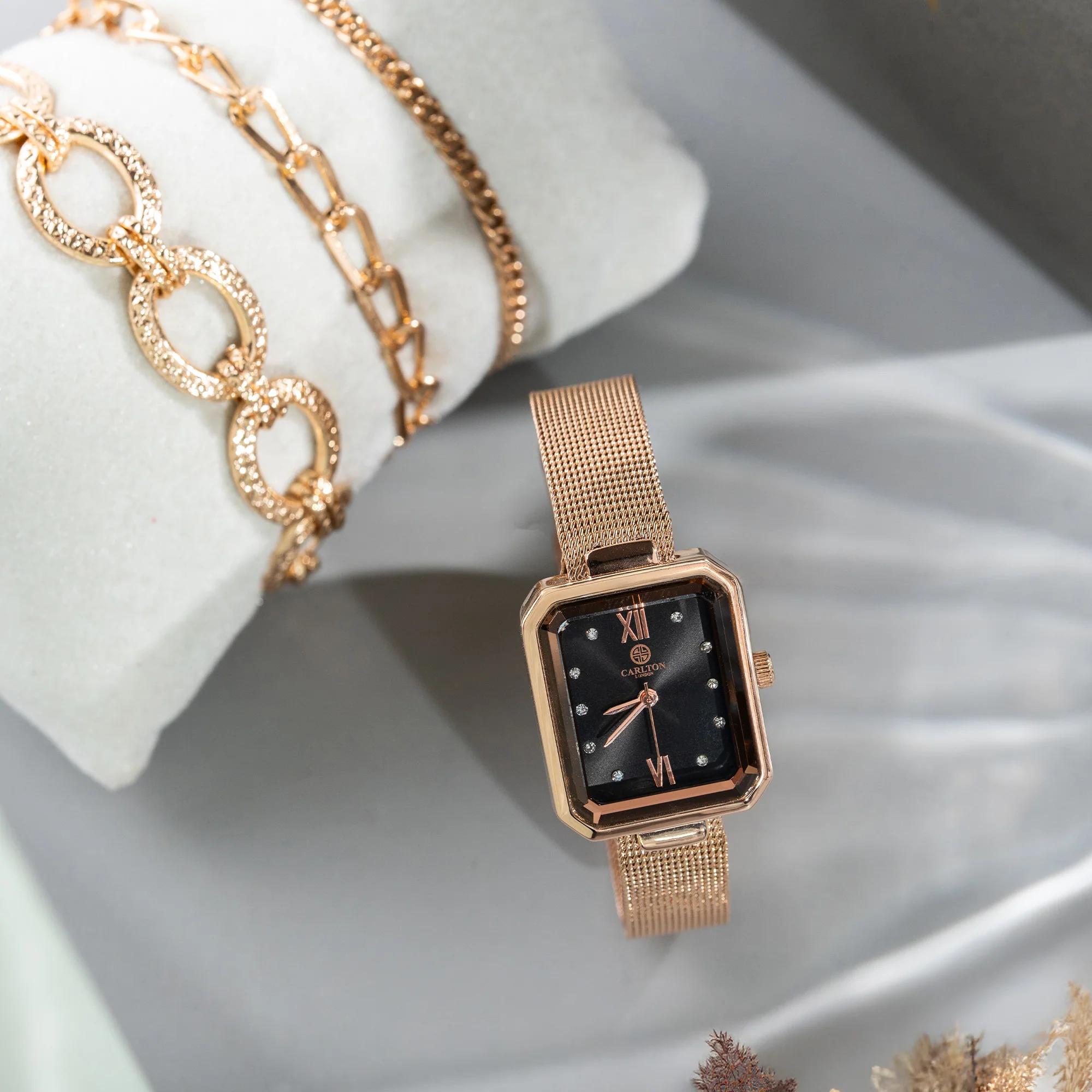 Women Gift set Of 4 Black Dial Watch + 3  Bracelets - CLPLG078 - Image 5